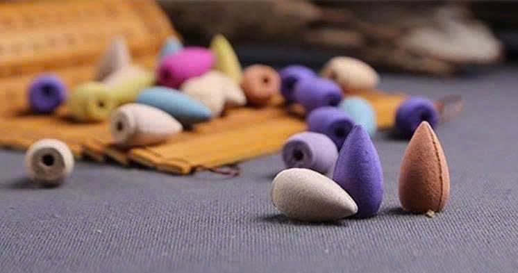 HỘP 100 NHANG TRẦM NỤ NHIỀU MÀU (2)