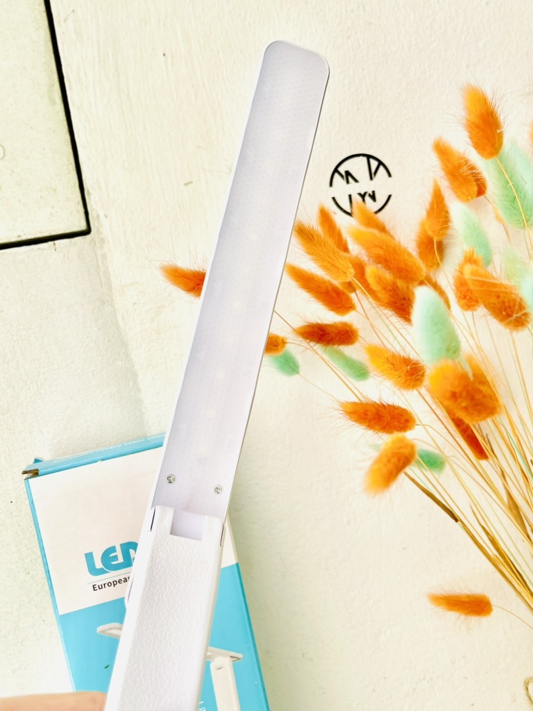 ĐÈN HỌC ĐỂ BÀN SẠC USB MÃ 868 (7)