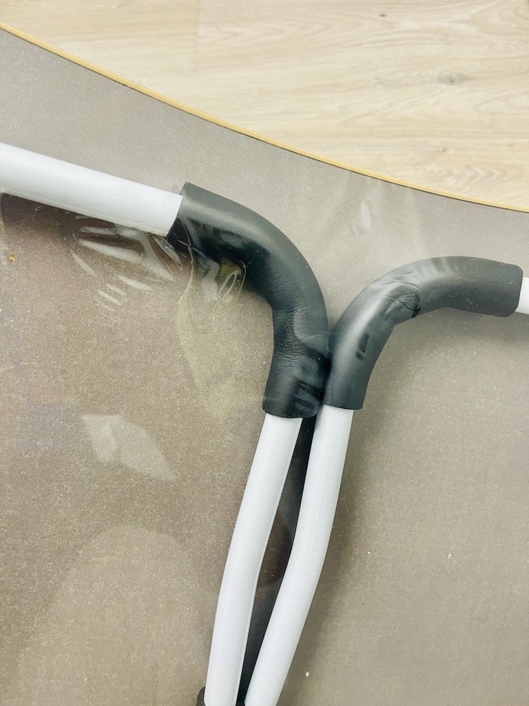 BÀN HỌC GẤP GỌN CÓ KHAY ĐỂ IPAD + LY NƯỚC MẪU TRƠN (6)