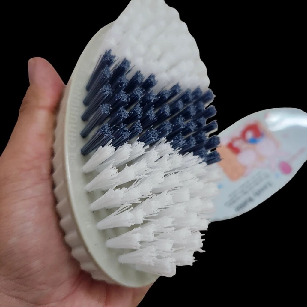 BÀN CHẢI VỆ SINH OVAL MẪU RĂNG CỬA (1)