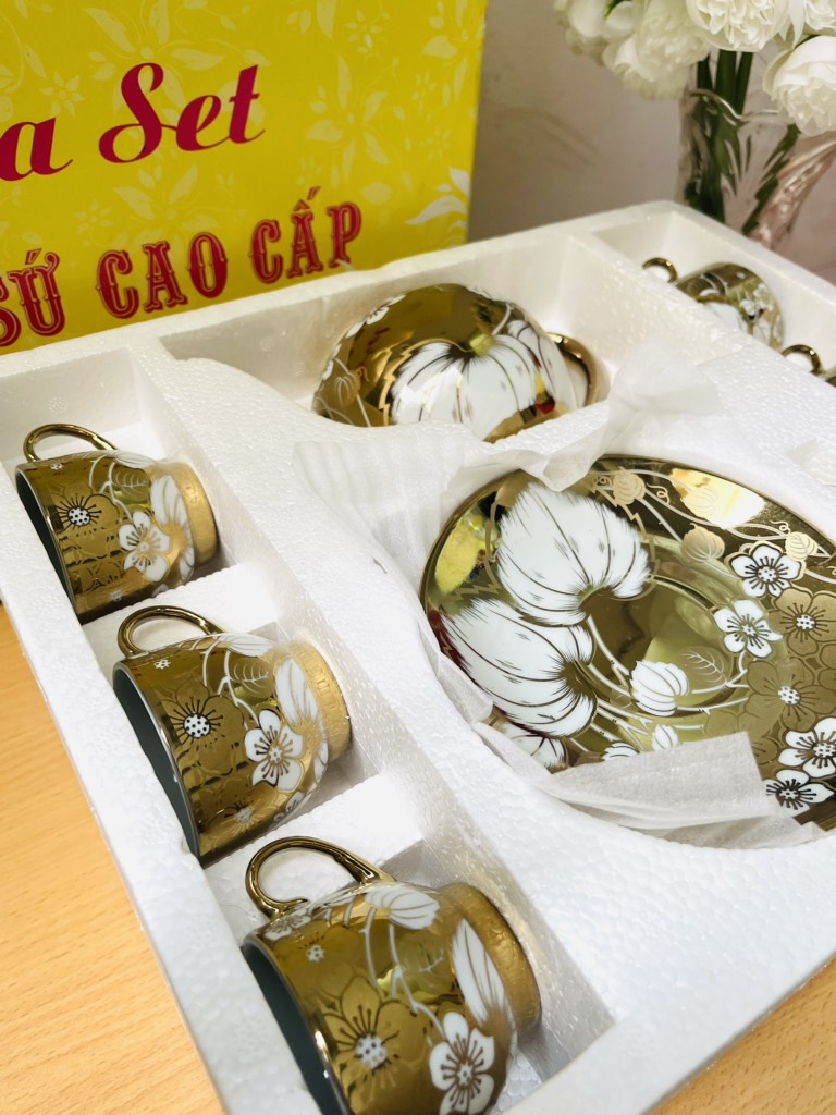 BỘ ẤM TRÀ HOA VĂN 14 CHI TIẾT ( 1 ấm + 7 DĨA + 6 LY) (14)