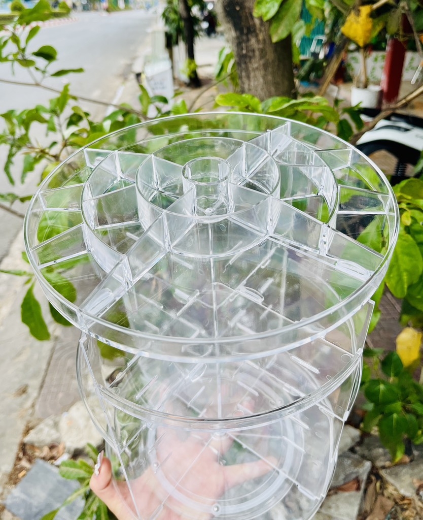 KỆ MỸ PHẨM XOAY 360 ĐỘ TRONG SUỐT (10)