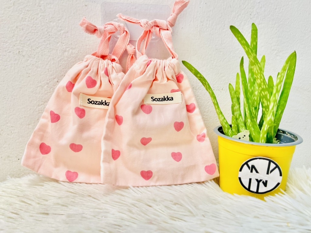 TÚI ĐỰNG MỸ PHẨM DÂY RÚT TIM HỒNG (1)