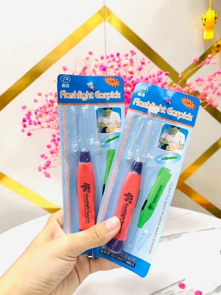 Cây Lấy Ráy Tai Có Đèn Cho Bé (1)
