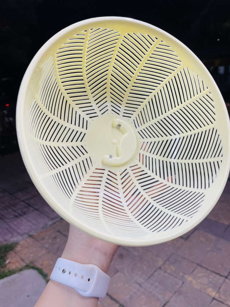 LỒNG BÀN NHỰA 22cm XỊN CÓ QUAI CẦM (1)