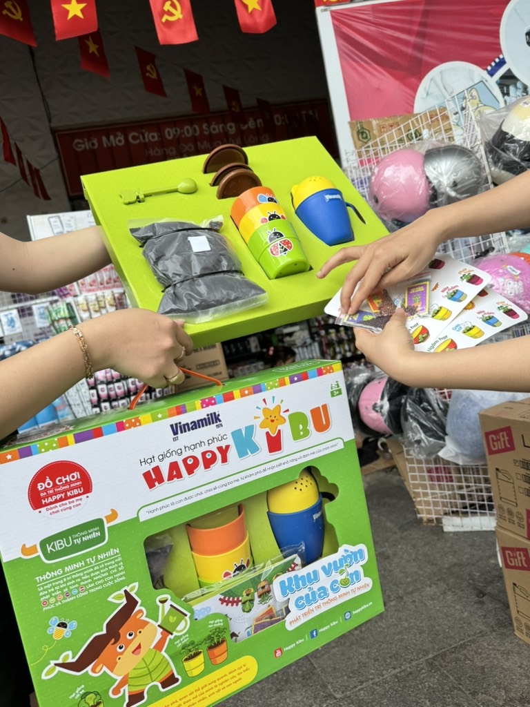 BỘ ĐỒ CHƠI TRỒNG CÂY VINAMILk CHO BÉ