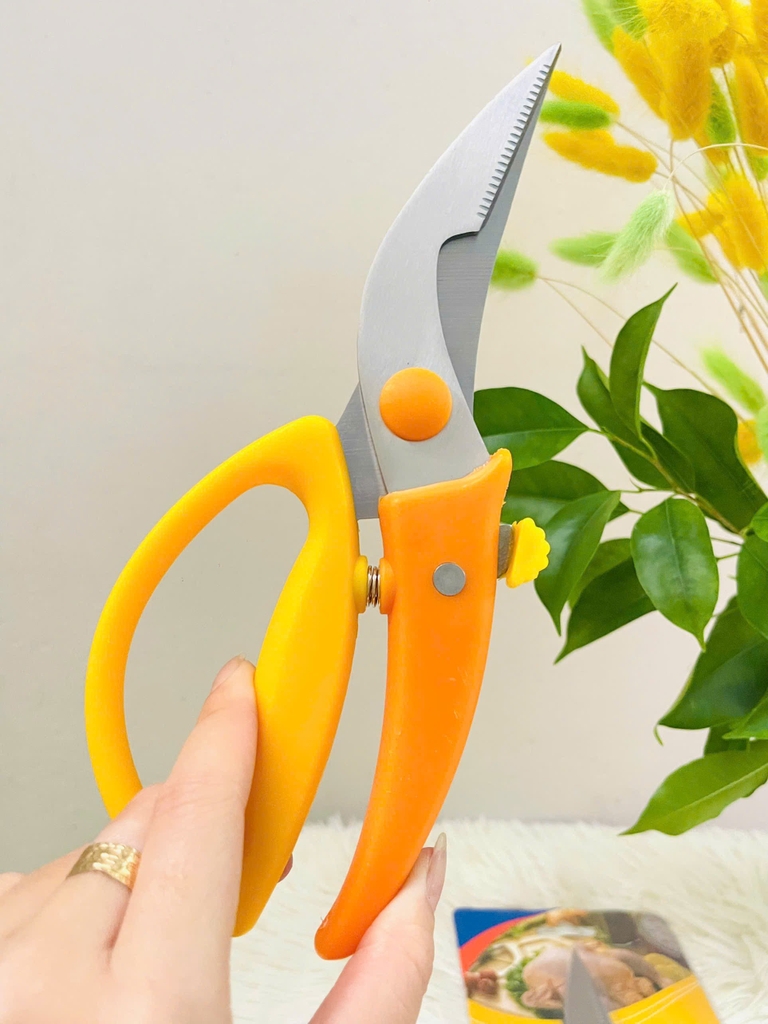 KÉO CẮT GÀ KITCHEN ĐA NĂNG CÁN VÀNG (2)
