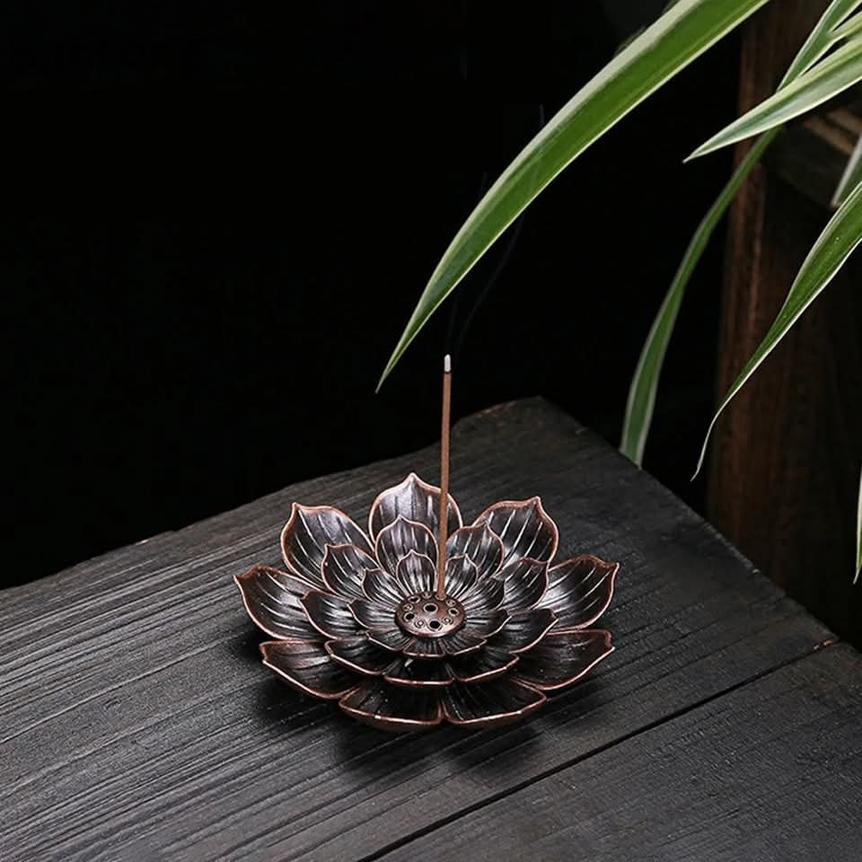 Lư hương đốt nhang hình hoa sen 3 tầng (1)