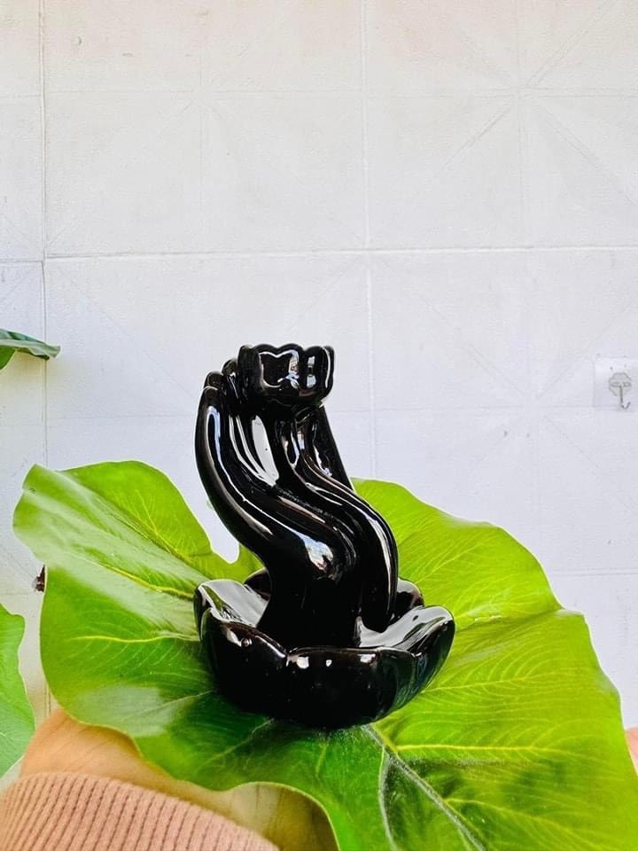 Thác Trầm Hương Hình Bàn Tay Phật (2)