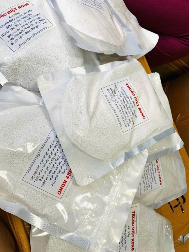 Bột Tẩy Rong Rêu 500g (3)