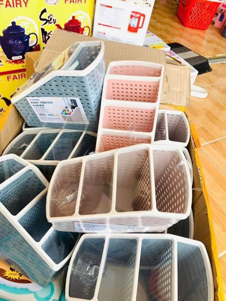 Hộp Để Đồ 4 Ngăn Việt Nhật (2)