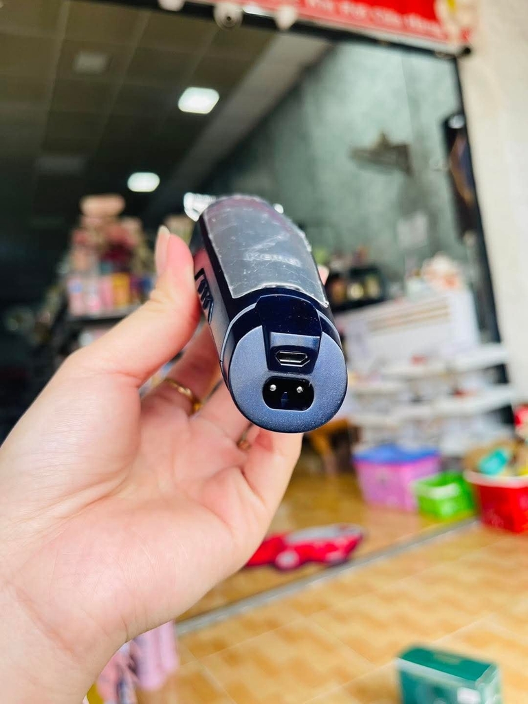 TÔNG ĐƠ CHẮN VIỀN 5021 CẮT SÁT KEMEI CHÍNH HÃNG (20)