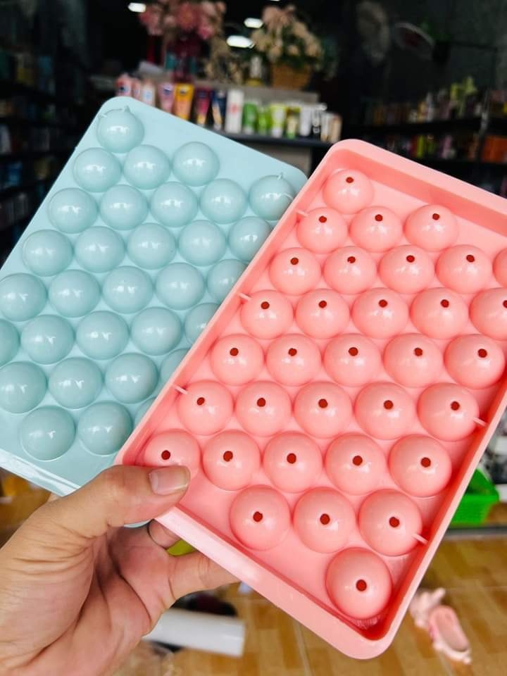 Khay Làm Đá Bi Làm Thạch 33 Ô (1)