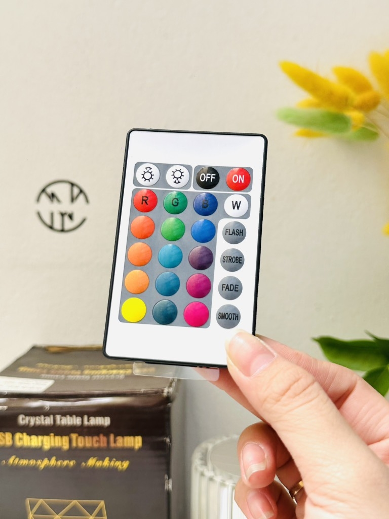 Đèn Pha Lê Trang Trí Phòng Ngủ Có Remote