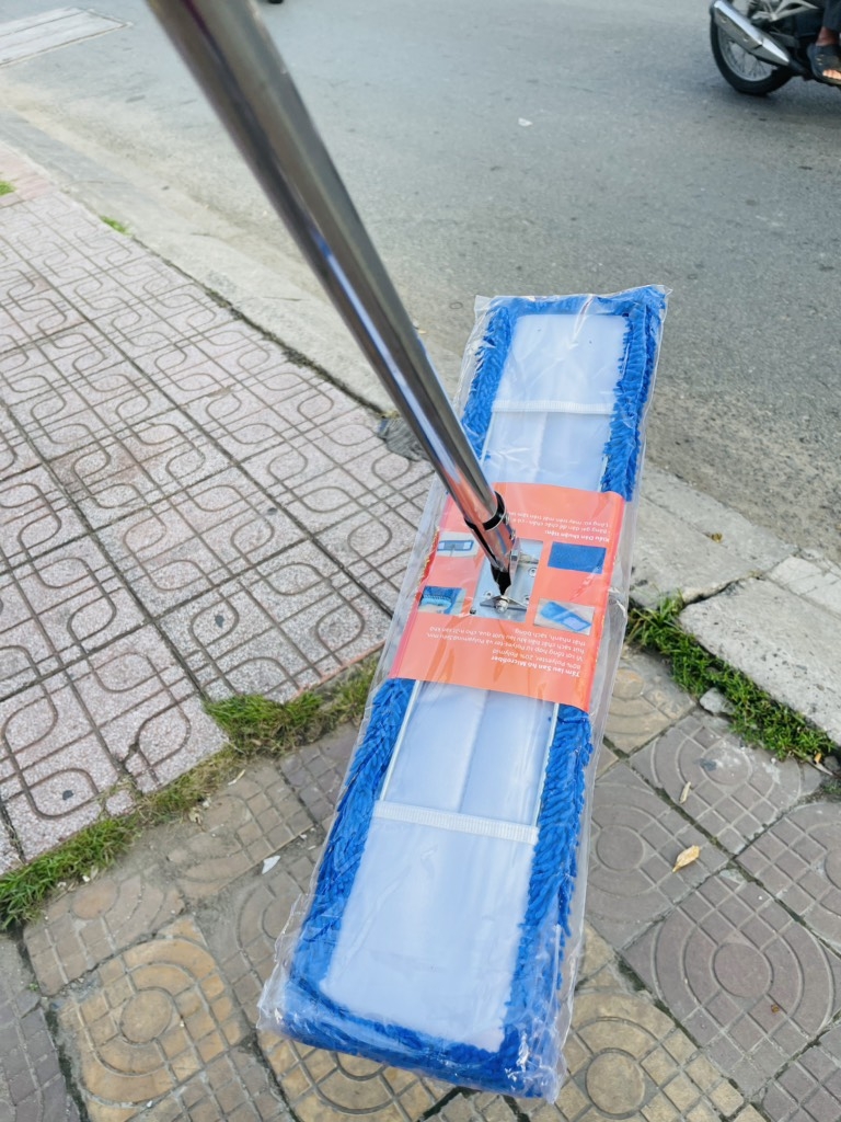 Cây Lau Nhà San Hô BẢN TO 70cm Kiểu Trong Bệnh Viện Cơ Quan (7)