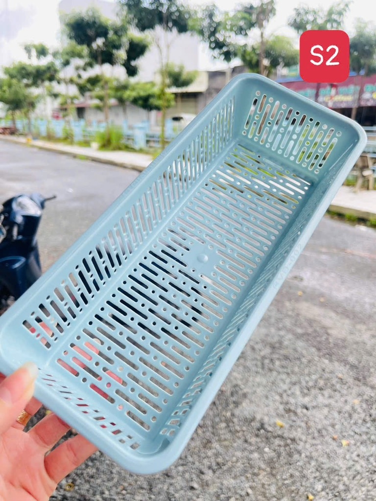 RỔ NHỰA DÀI HÀNG CTY 11x28cm (1)