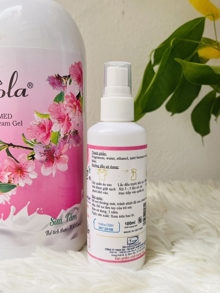 SỮA TẮM AJOLA TẶNG KÈM XẢ VẢI KHÔ LYMO (5)