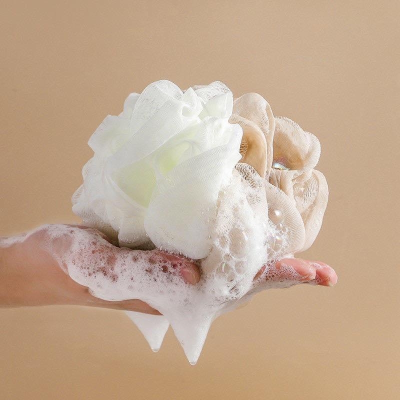 Bông Tắm Tạo Bọt 2 Màu Có Dây Treo(1)