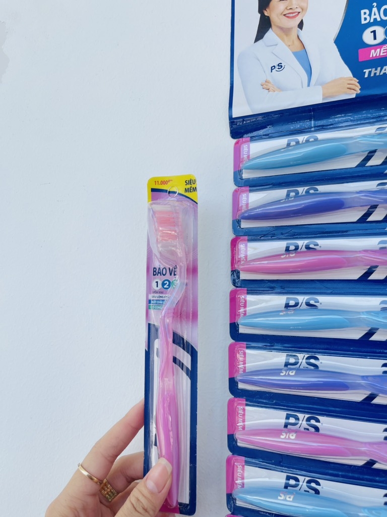 BÀN CHẢI ĐÁNH RĂNG P/S 123 11k (0.5)