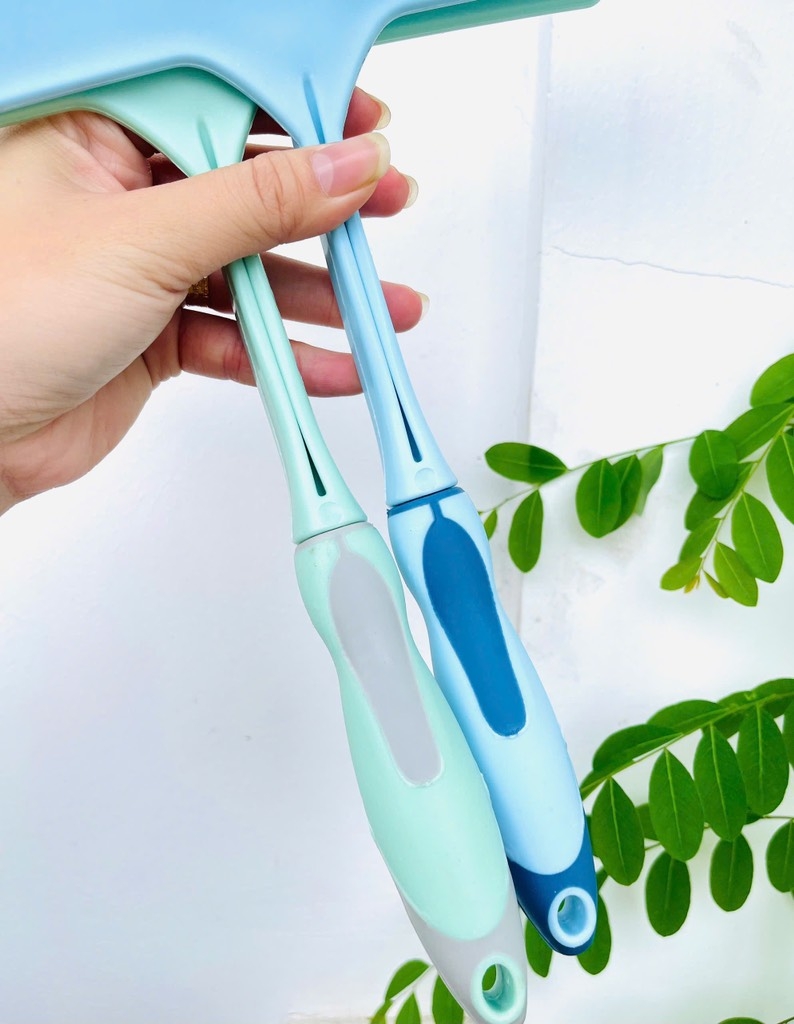 CÂY GẠT NƯỚC GẠT KÍNH MẪU NGẮN CẦM TAY 1688 (2)