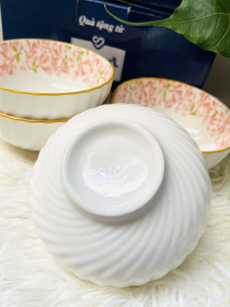 BỘ 4 CHÉN HỘP QUÀ COMFO XỊN