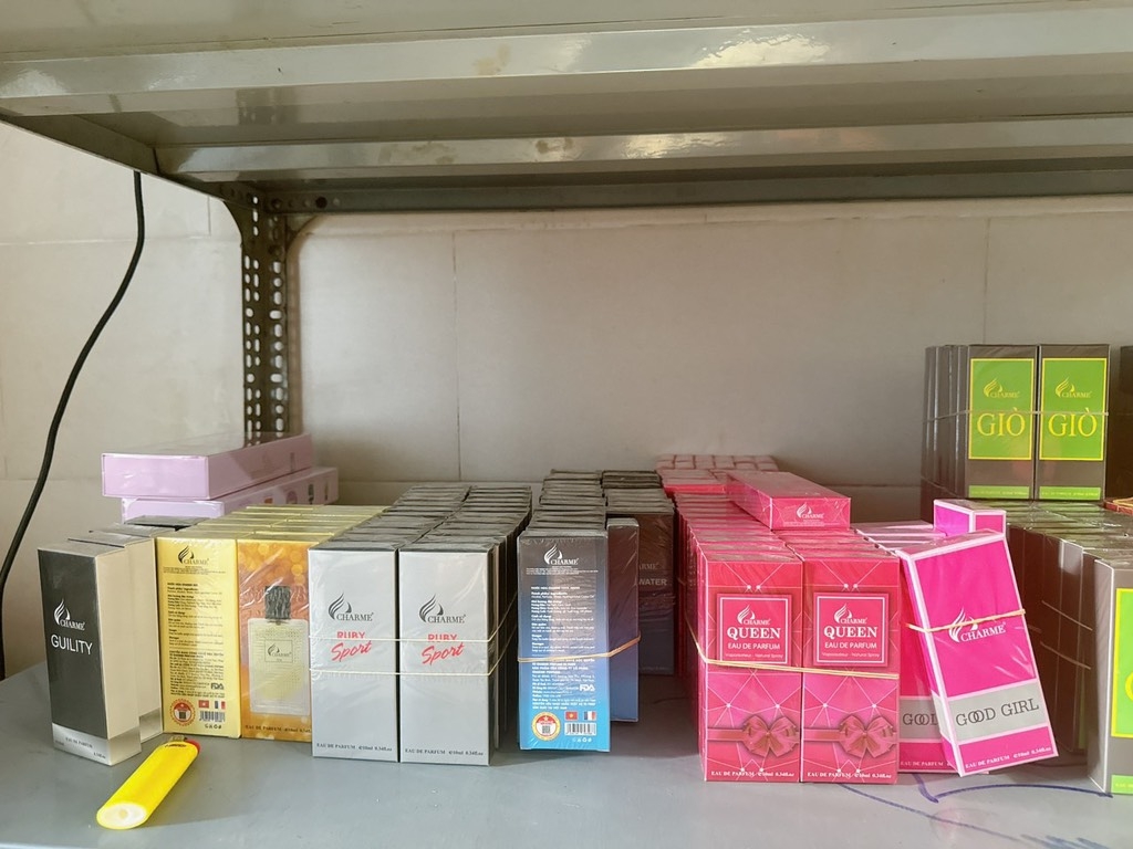 SALE ĐỒNG GIÁ NƯỚC HOA CHARME 10ML ĐỦ MẪU (7)