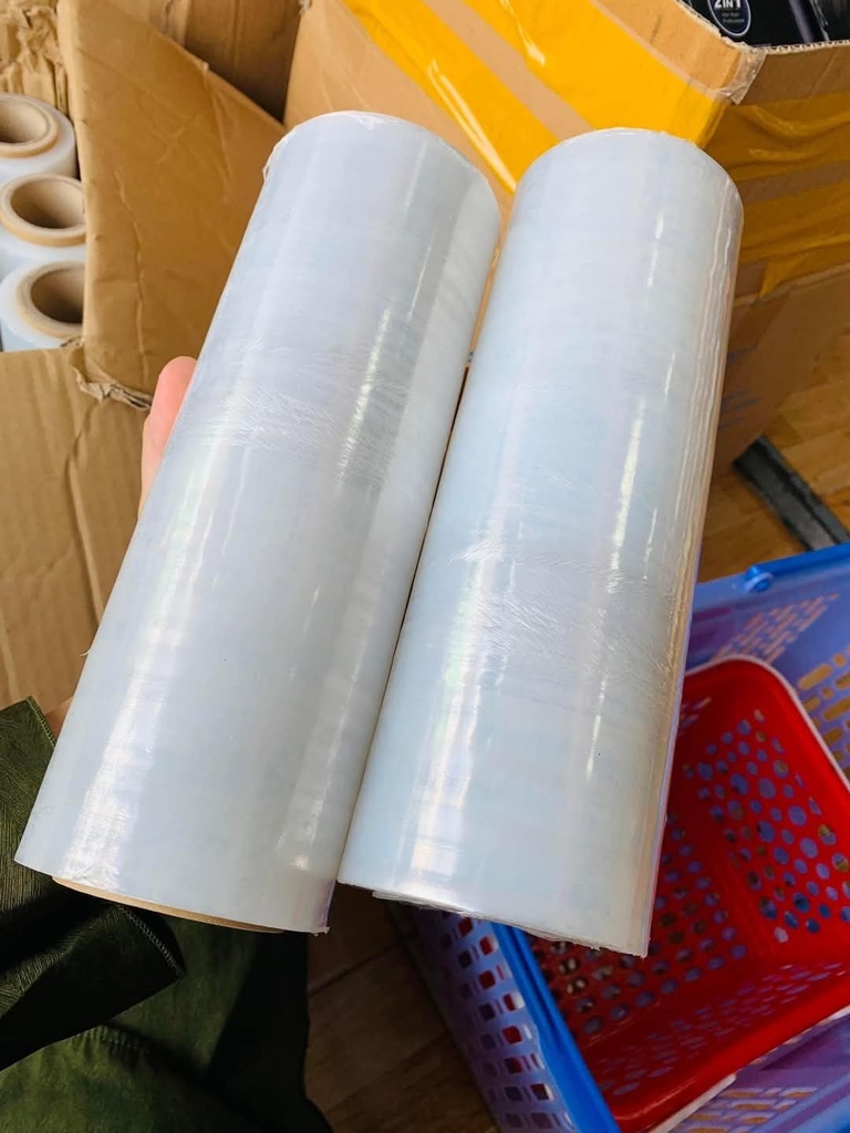 Cuộn Mành Bọc PE Size 25x8cm Nặng 1kg Trong Dùng để cuộn hàng hoá thực phẩm
