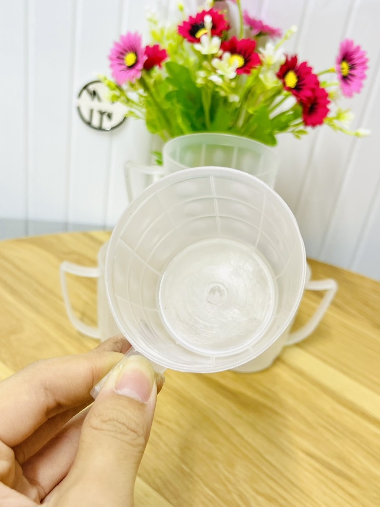 CA UỐNG NƯỚC NHỎ MÀU TRẮNG (không c.khấu)