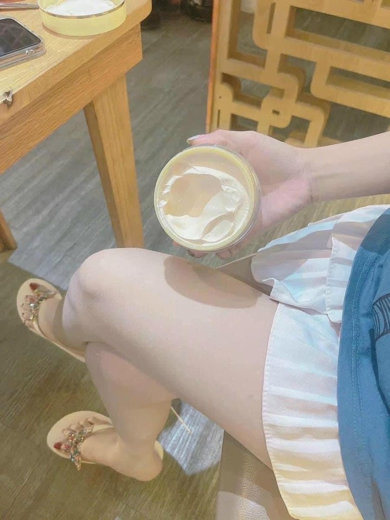 KEM BODY LIVY VÀNG (9) '