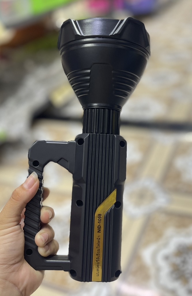 Đèn Pin Siêu Sáng DP Có Kèm Chân Đế Mẫu Xịn