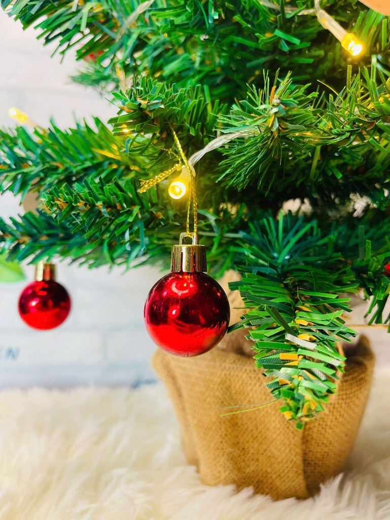 Cây Thông Noel 60cm Kèm Phụ Kiện Đèn Led Mẫu Mới (14)