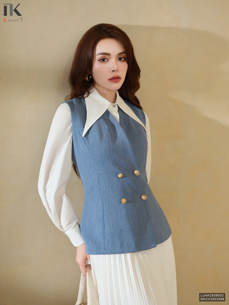 Áo ghile cổ neo 4 cúc sang chảnh LUAK2508002