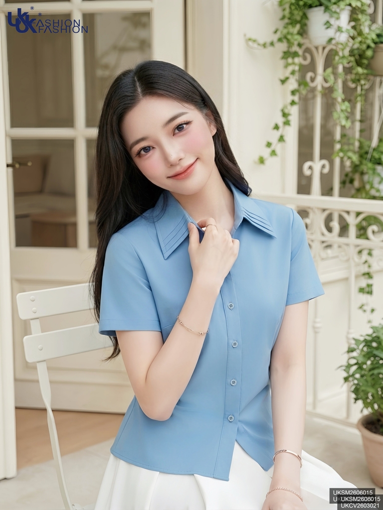 Sơ mi cổ đức V mí lá xếp eo UKSM2606015 ( Áo rời không kèm QU/CV/PK )