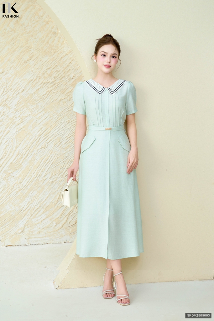 Đầm cổ ren nhún eo điệu đà NKDV2505003