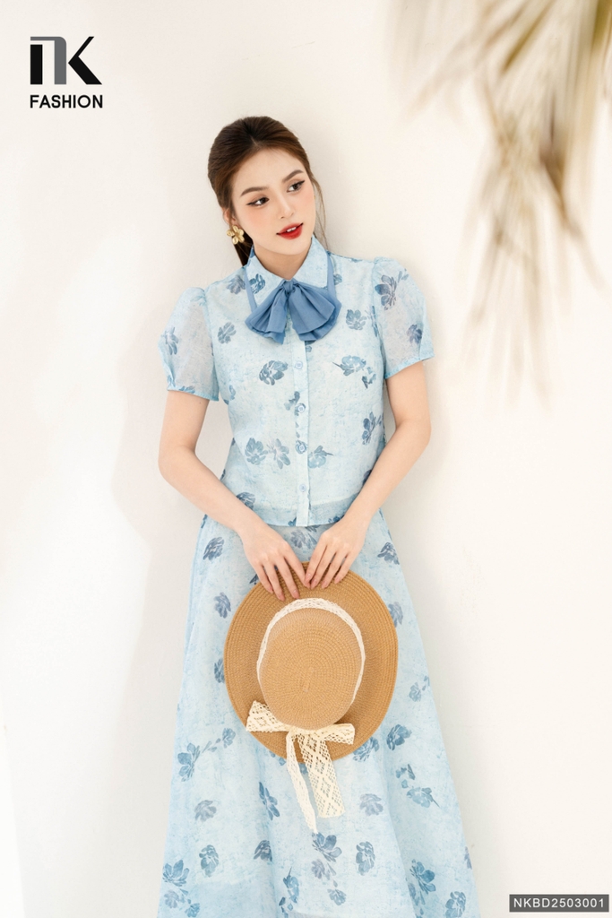 Set hoa cổ đức nơ và chân váy xòe xinh xắn, mát mẻ NKBD2503001 ( Áo + Chân váy )