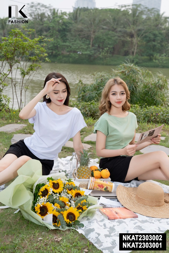 Thun Cổ Thuyền Vai Chờm Xếp Gấu NK - Fashion NKAT2303002