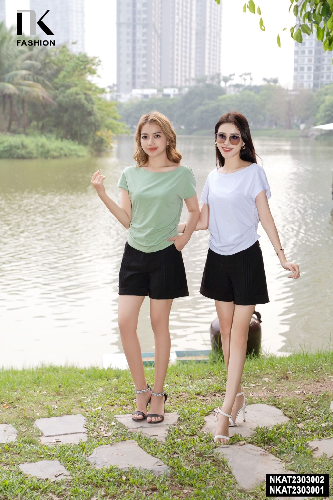 Thun Cổ Thuyền Vai Chờm Xếp Gấu NK - Fashion NKAT2303002