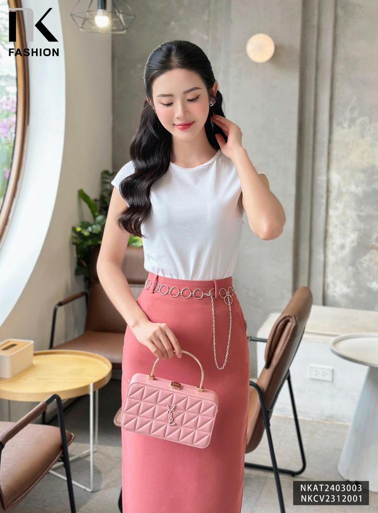NK Fashion Áo Thun Cổ Thuyền Vai Chờm Trẻ Trung, Thoải Mái NKAT2403003