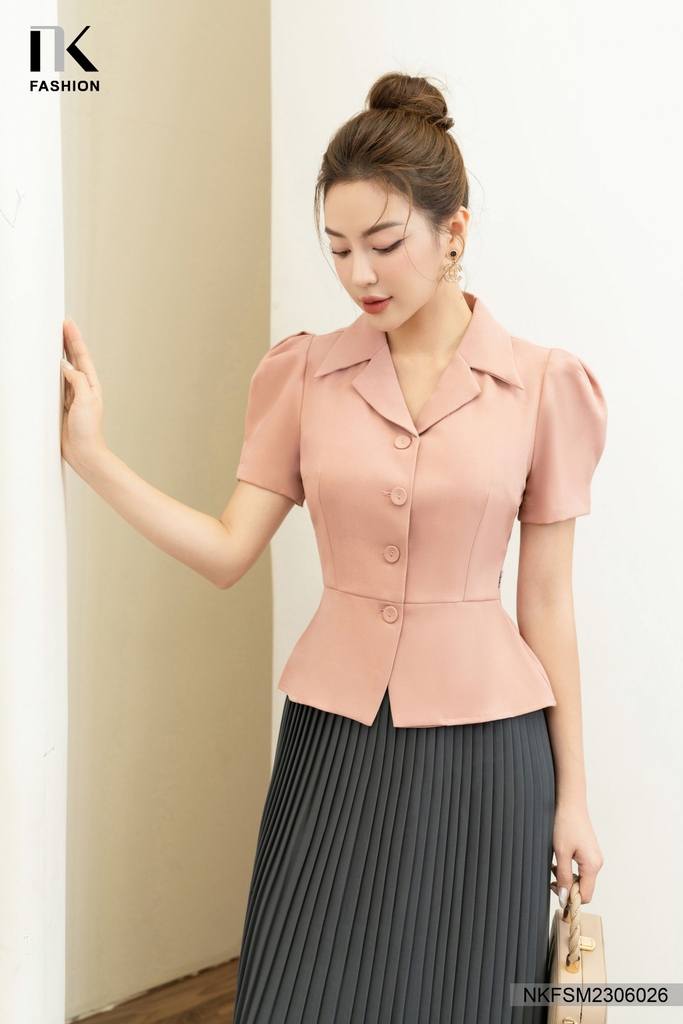 Áo Kí Giả Dáng Peplum Cổ Ve Nhọn NKFSM2306026
