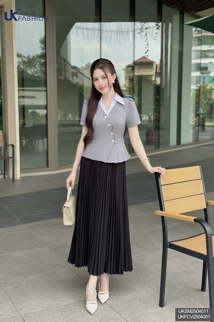 Sơ mi phối cổ vạt chéo xếp UKSM2504011