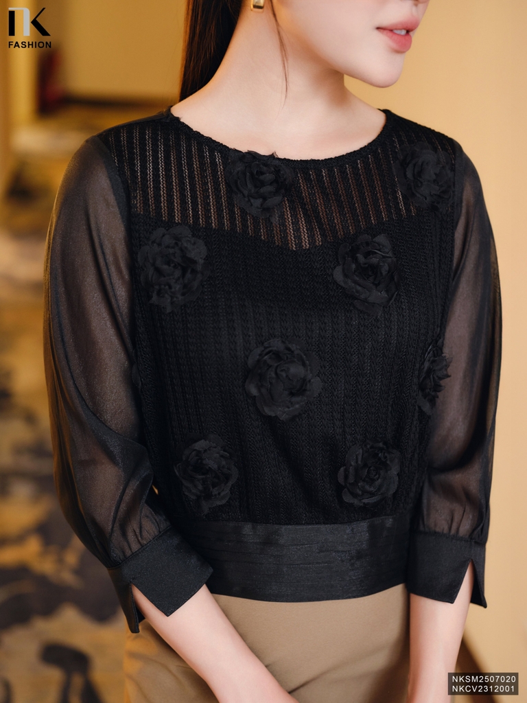 Sơ mi ren hoa hồng phối đẹp lạ, hợp thu NKSM2507020