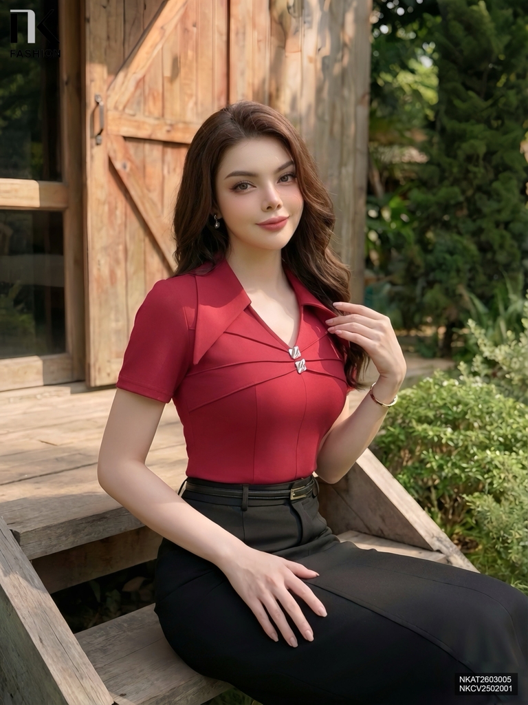 Áo thun mí cổ V xinh xắn NKAT2603005