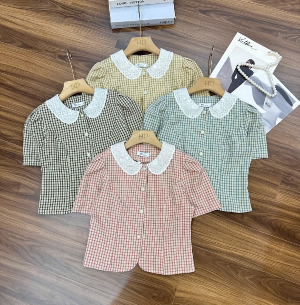 Sơ mi kẻ phối cổ ren điệu đà, nữ tính, dễ thương NKFSM2403014