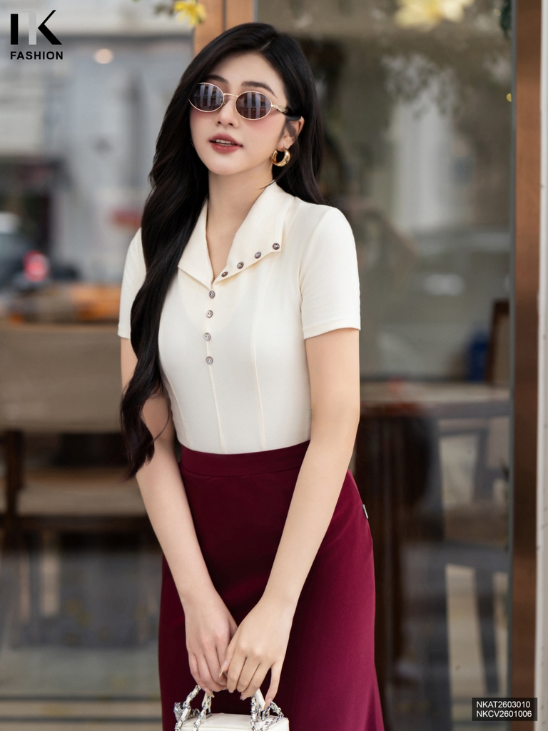 Áo thun cổ vạt V trẻ trung, mát mẻ NKAT2603010