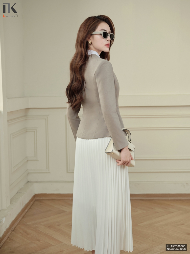 Vest 2 lớp không cổ 3 cúc kiểu dáng điệu đà mới LUAK2508006