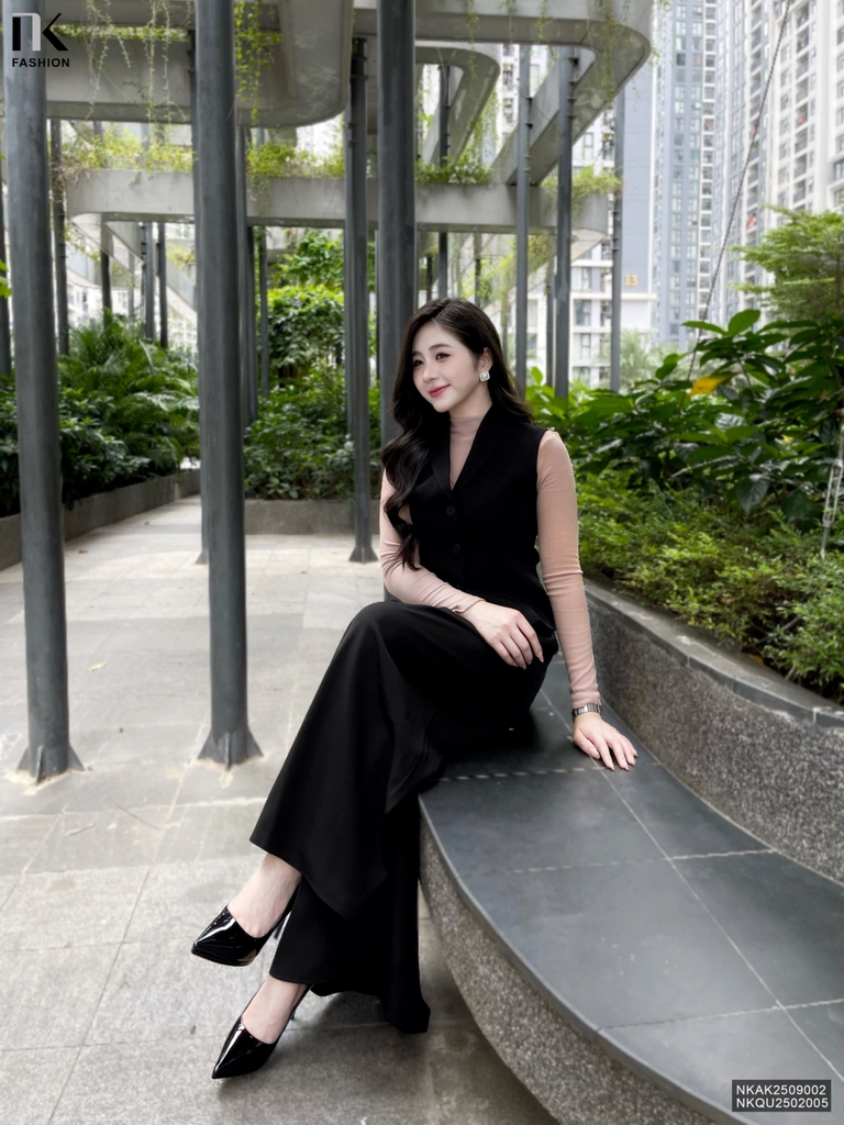 Gile 2 lớp cổ ve liền lịch sự, nhẹ nhàng NKAK2509002