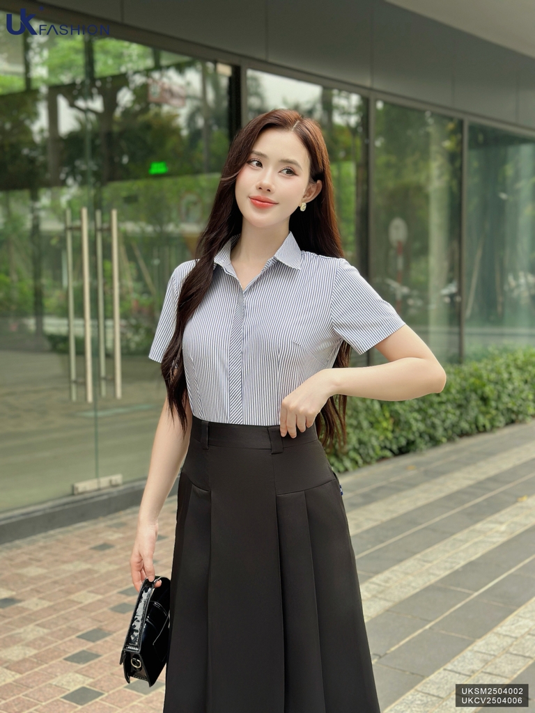 Sơ mi kẻ cổ đức dễ mặc, đơn giản, phù hợp công sở UKSM2504002