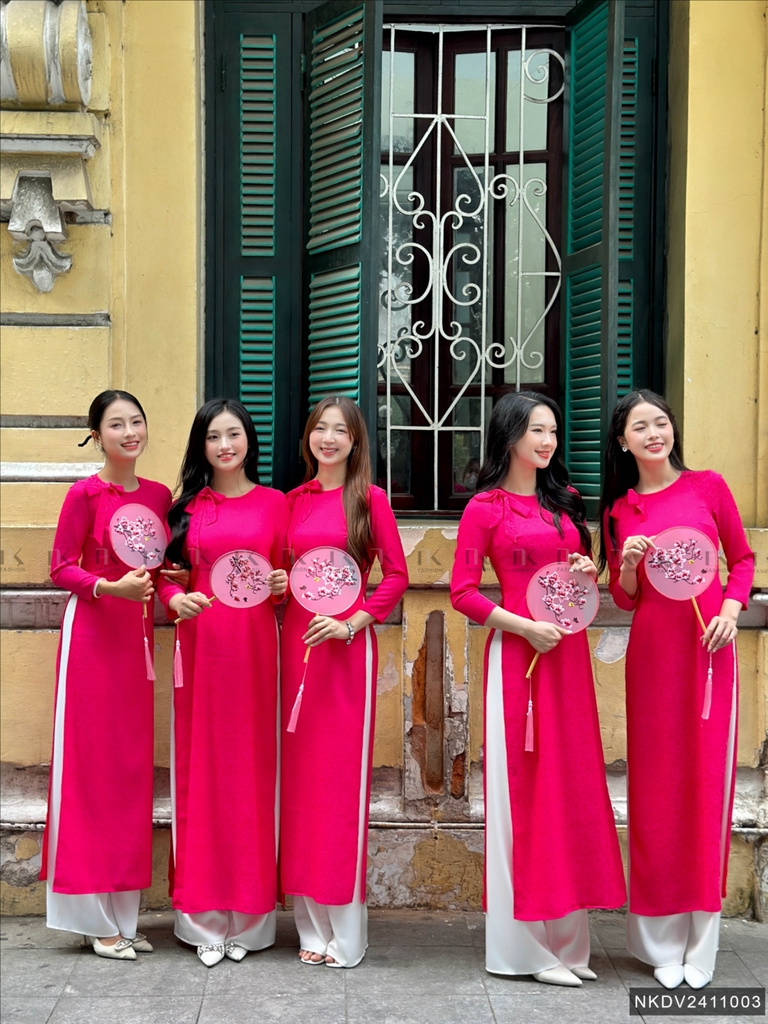 Áo dài gấm cổ tròn duyên dáng, thanh lịch NKDV2411003 ( ko kèm quần + PK)