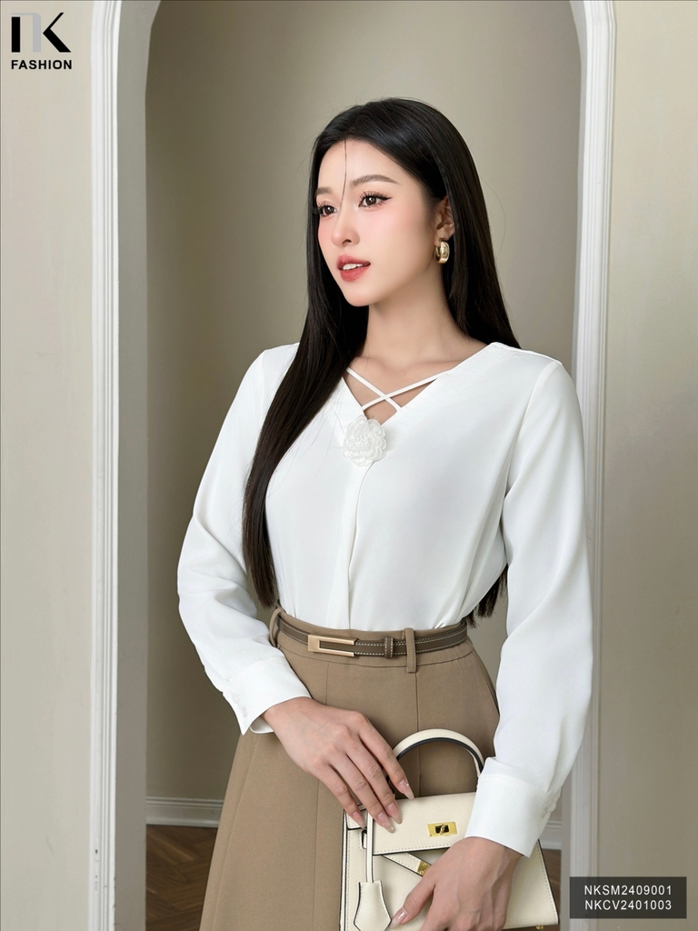 Sơ Mi Cổ V Hoa Cổ Nk Fashion Thời Trang Công Sở Trẻ Trung, Basic, Thanh Lịch NKSM2409001