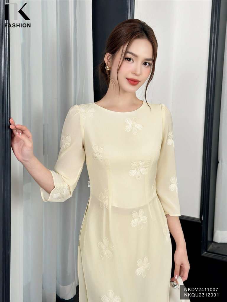 Áo dài hoa dệt nổi, đẹp, chất liệu cao cấp, kiểu dáng thanh lịch NKDV2411007 ( ko kèm quần + PK)